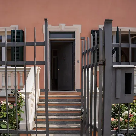 050 - Genny Lauro Lägenhet Sestri Levante