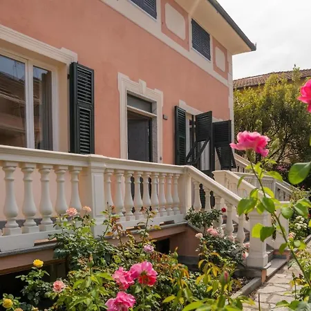 050 - Genny Lauro Lägenhet Sestri Levante